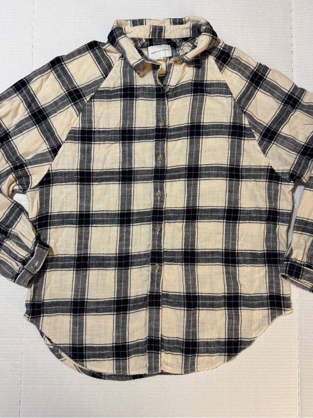 American Eagle Outfitters Cream and Black Plaid Button-Front Shirt  122